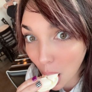 Meet your Posher, Hailey